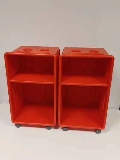 Set vintage IKEA trolley's met bijhorende Traktor-kruk – kavel bij De Kringwinkel, Ronse