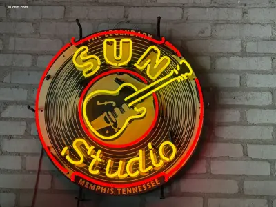 Neon Sun Studio Circa 60cm – kavel bij Auctim, Ysselsteyn