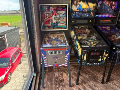 Flipperkast Bally Elton John – kavel bij Auctim, Ysselsteyn