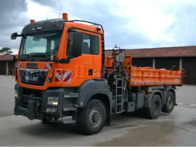 1 MAN - LKW Kipper off.Kasten – TGS 28.400 mit Hiab-Kranschaden - Unfallschaden – kavel bij Zoll-Auktion, Neu-Ulm
