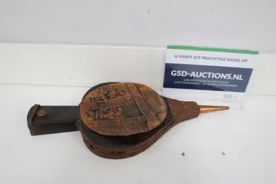 Antieke blaasbalg met koperen mondstuk'' – kavel bij GSD Auctions, Zoeterwoude