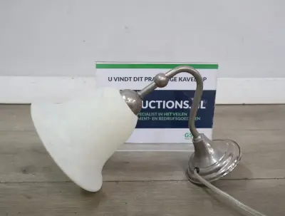 Wandlamp met witte kap'' – kavel bij GSD Auctions, Zoeterwoude
