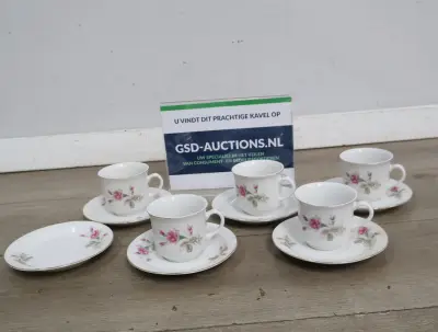Theeservies met bloemmotief'' – kavel bij GSD Auctions, Zoeterwoude