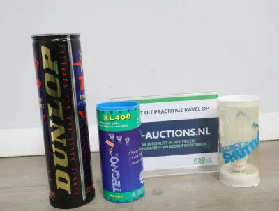 Set badminton shuttles en tennisballen'' – kavel bij GSD Auctions, Zoeterwoude