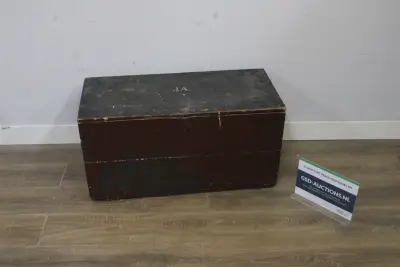 Houten kist met klepdeksel'' – kavel bij GSD Auctions, Zoeterwoude