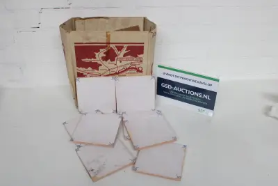 Set van 8 keramische tegels – kavel bij GSD Auctions, Zoeterwoude