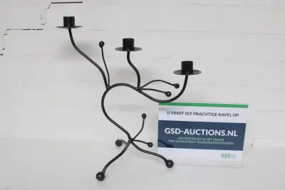 Zwart metalen kandelaar – kavel bij GSD Auctions, Zoeterwoude