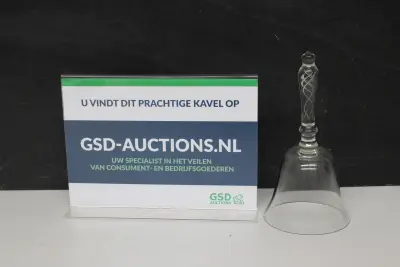 Glazen bel met gegraveerd handvat – kavel bij GSD Auctions, Zoeterwoude