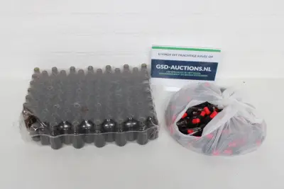 Mix van bruine pipetflesjes – kavel bij GSD Auctions, Zoeterwoude