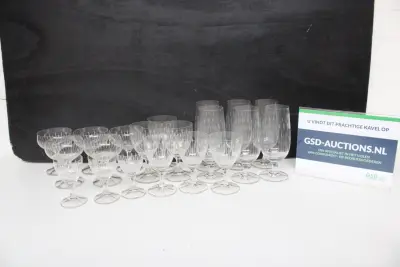 set vintage geslepen kristallen glazen – kavel bij GSD Auctions, Zoeterwoude
