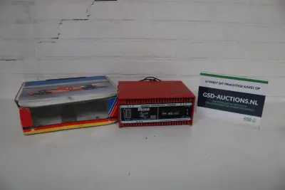 Ferm 12V 10AMP acculader – kavel bij GSD Auctions, Zoeterwoude