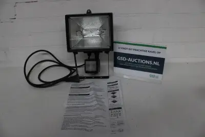Buitenlamp met bewegingssensor van COSMO – kavel bij GSD Auctions, Zoeterwoude