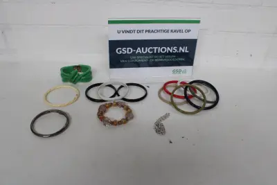 Mix van diverse armbanden – kavel bij GSD Auctions, Zoeterwoude