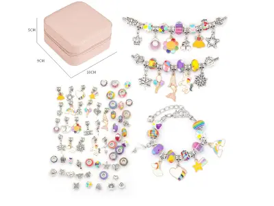 DIY armbanden set voor kids met juwelendoosje - regenboog kralen en bedels – kavel bij GSD Auctions, Zoeterwoude