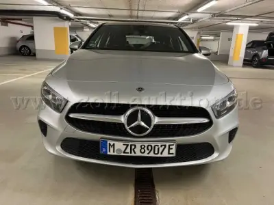 1 Mercedes Benz A 250 e 8G-DCT Style – kavel bij Zoll-Auktion, München