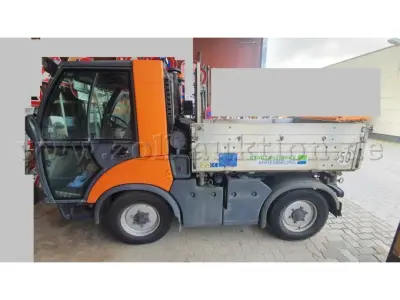 1 Hako Multicar Tremo Carrier mit Streuer und Schneeschild – kavel bij Zoll-Auktion, Ahrensburg