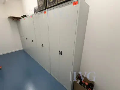 Stahl-Schränke (grau) BISLEY Light – kavel bij IVG, Neuenburg