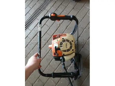1 Stihl Erdbohrer BT 120 C – kavel bij Zoll-Auktion, Bad Zwischenahn