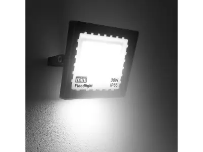 6x 6 x LED Schijnwerper MINI 30W – 6500K – IP65 – MINIONS-30 – kavel bij XL Auctions