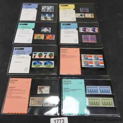 8 officiële PTT Post postzegelmapjes uit diverse jaren met postfrisse postzegels – kavel bij ProVeiling
