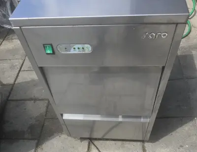 IJsblokjesmachine Saro – kavel bij Veilingwinnaar, Amsterdam-West