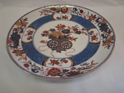 Bord Gold Imari – kavel bij De Kringwinkel, Ieper