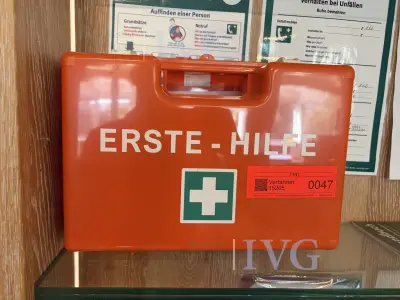 EHBO-koffer – kavel bij IVG, Bad Salzuflen
