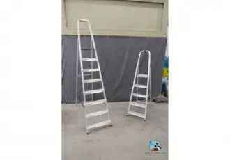 Set of stepladders – kavel bij En.clicpublic