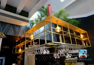Set hangende planken met verlichting – kavel bij Nl.clicpublic