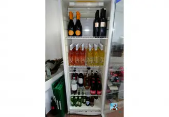 Set met flessen wijn, prosecco en limonade – kavel bij Nl.clicpublic