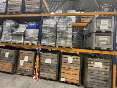Demontage artikelen ICT – kavel bij Domeinen Roerende Zaken, Hoogeveen