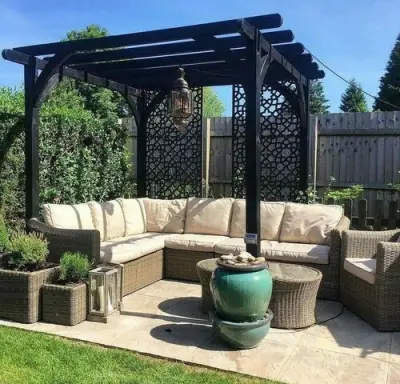 Decoratieve tuinschermen en balken - Lummen – veiling bij Belga Veilingen, Lummen