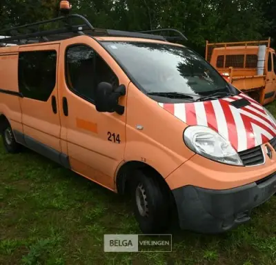 RENAULT TRAFIC lichte vrachtwagen – kavel bij Belga Veilingen