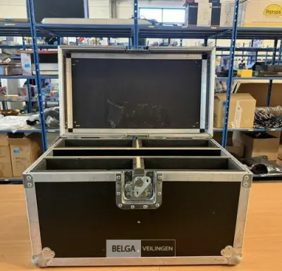 Lege flightcase Tri-par – kavel bij Belga Veilingen