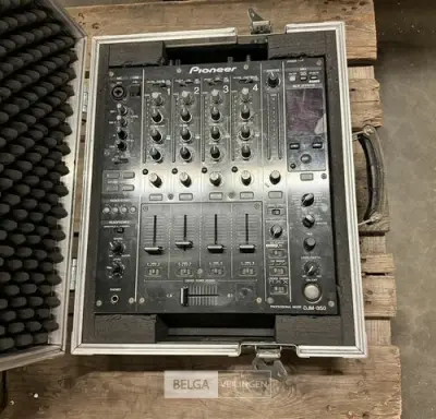 DJM 850 Pioneer – kavel bij Belga Veilingen