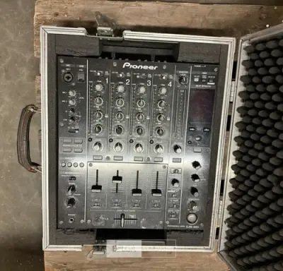 DJM 850 Pioneer – kavel bij Belga Veilingen