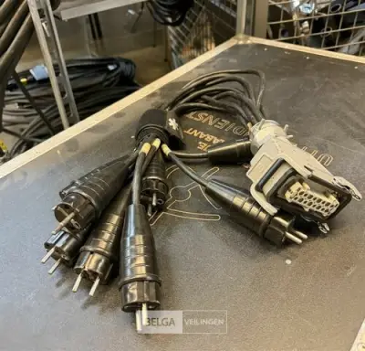 1x Spin, 8 schuko – kavel bij Belga Veilingen