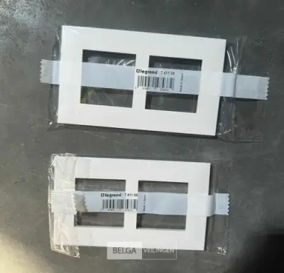 Afdekplaat Legrand Valena Next (10 st/doos-5 dozen) – kavel bij Belga Veilingen, Peer