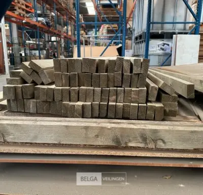 Pallet regels geïmpreneerd - 30x62 mm – kavel bij Belga Veilingen, Lummen