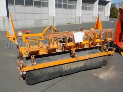 1 Vorbaukehrmaschine Schmidt Typ VKS 4.2 – kavel bij Zoll-Auktion, Würzburg