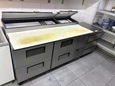 RVS koelwerkbank met saladette – kavel bij VH Auctions