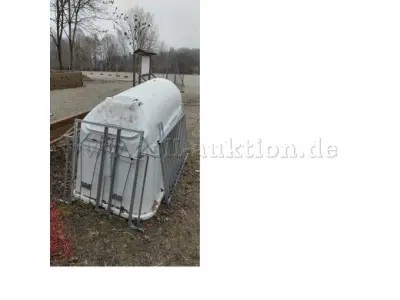 1 Kälberiglu Kerbl CalfHause PE UV+ mit schwerer Umzäunung – kavel bij Zoll-Auktion, Deggendorf
