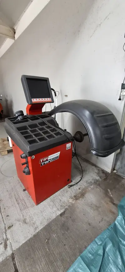 Banden balanceermachine, Tip Top, P7520 – kavel bij Onlineveilingmeester, Wijk en Aalburg