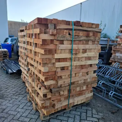 5x pallet Balk stophout – kavel bij Onlineveilingmeester, Ravenstein