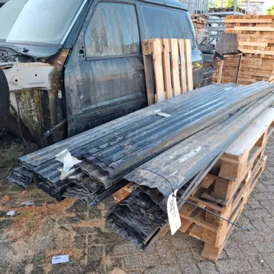 Partij afdekplaten t.b.v. metselwerk – kavel bij Onlineveilingmeester, Ravenstein