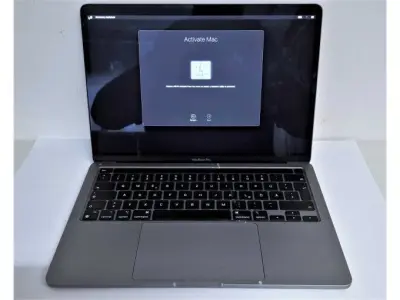 1 Apple, MacBook Pro, A2338, M1, 13,3" (ca. 33,78cm), Originalware – kavel bij Zoll-Auktion, Frankfurt am Main
