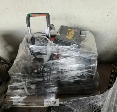 Pallet met div machines – kavel bij Belga Veilingen, Peer