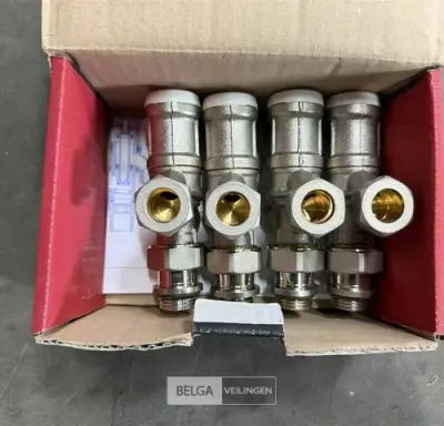Haaks 2-pijps onderblok radiator (4 st/doos) – kavel bij Belga Veilingen, Peer