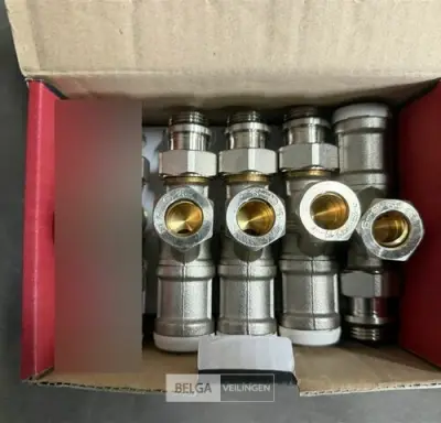Haaks 2-pijps onderblok radiator (4 st/doos) – kavel bij Belga Veilingen, Peer