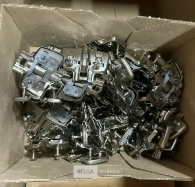 1x Doos montageplaatjes – kavel bij Belga Veilingen, Peer